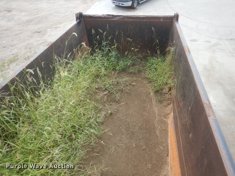 image for item KX9641 2005 Kenworth T800  dump truck