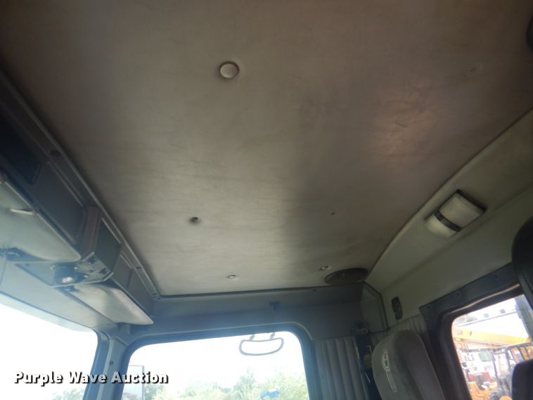 image for item KX9641 2005 Kenworth T800  dump truck