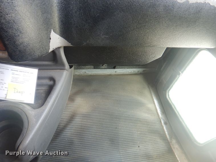 image for item KX9641 2005 Kenworth T800  dump truck