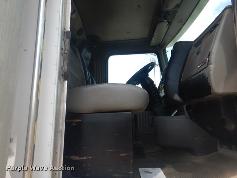 image for item KX9641 2005 Kenworth T800  dump truck