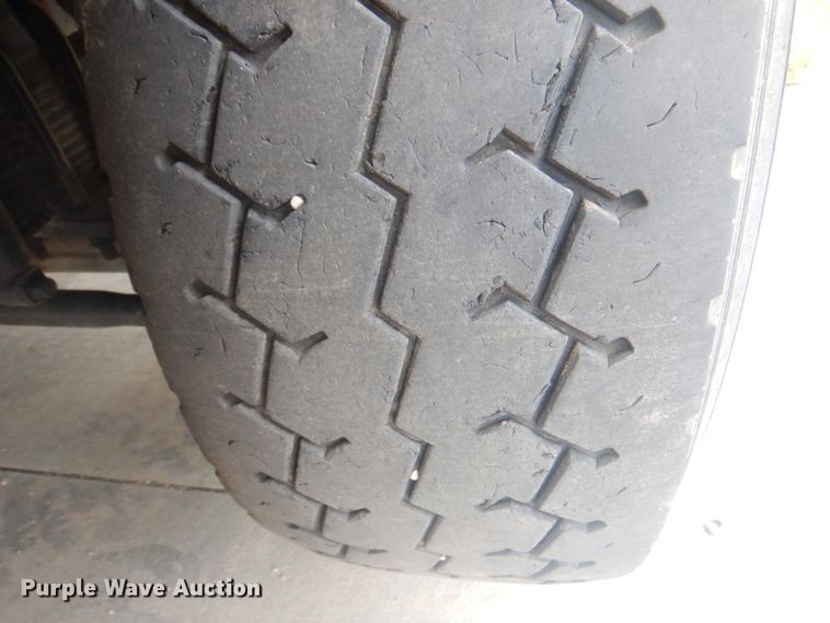 image for item KX9641 2005 Kenworth T800  dump truck