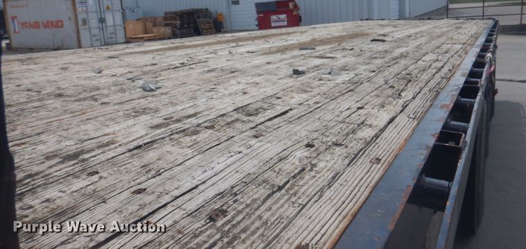 image for item KX9642 1985 Mack MR611S  flatbed truck