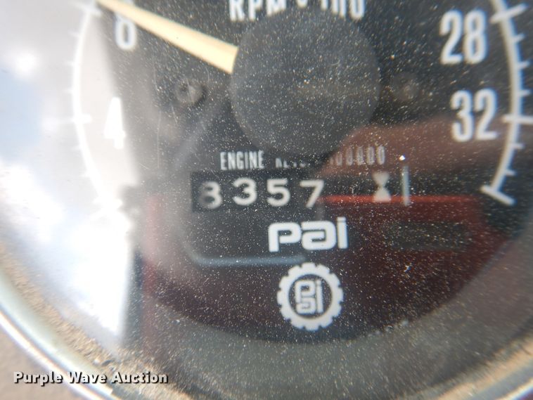 image for item KX9642 1985 Mack MR611S  flatbed truck