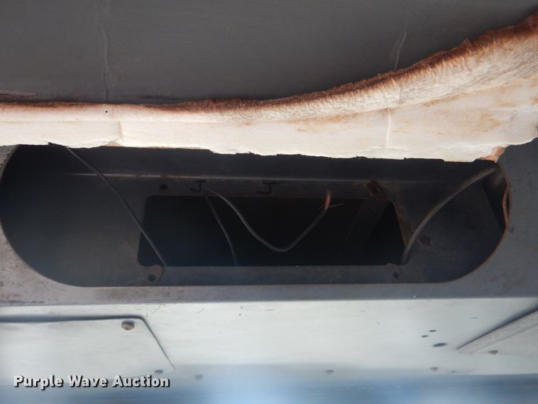 image for item KX9642 1985 Mack MR611S  flatbed truck