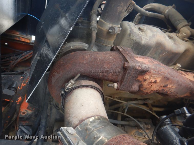 image for item KX9642 1985 Mack MR611S  flatbed truck