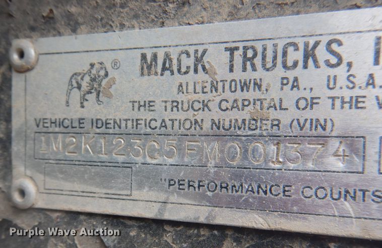image for item KX9642 1985 Mack MR611S  flatbed truck