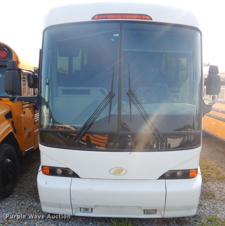 image for item DG1716 2008 MCI J4500  coach bus