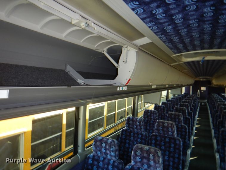 image for item DG1716 2008 MCI J4500  coach bus