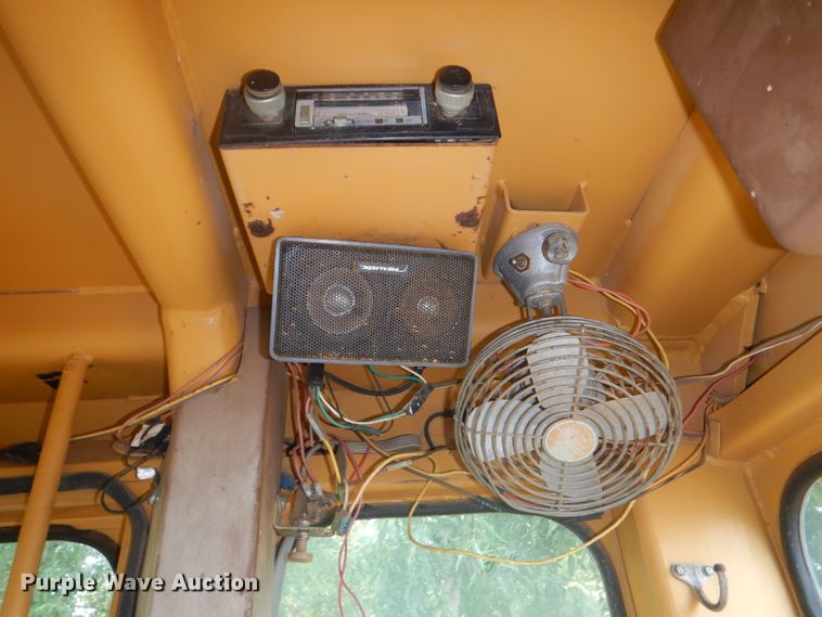 image for item DJ0553 1991 Dresser 850  motor grader
