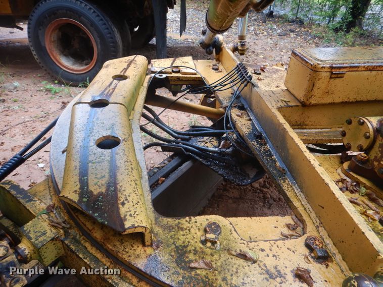 image for item DJ0553 1991 Dresser 850  motor grader