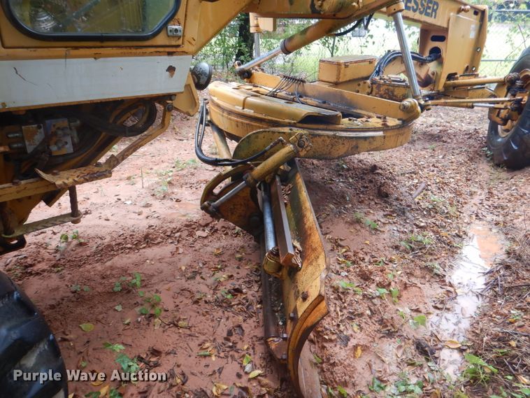 image for item DJ0553 1991 Dresser 850  motor grader