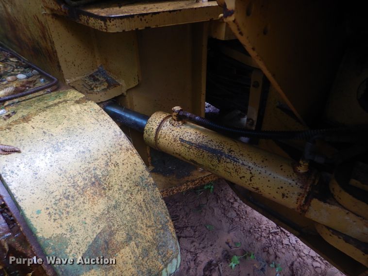 image for item DJ0553 1991 Dresser 850  motor grader