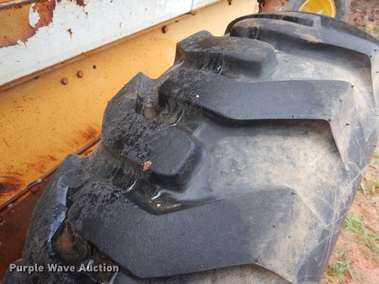 image for item DJ0553 1991 Dresser 850  motor grader