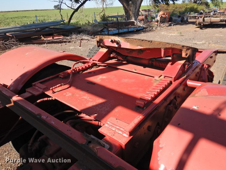 image for item DK2438 1981 International 2575  semi truck