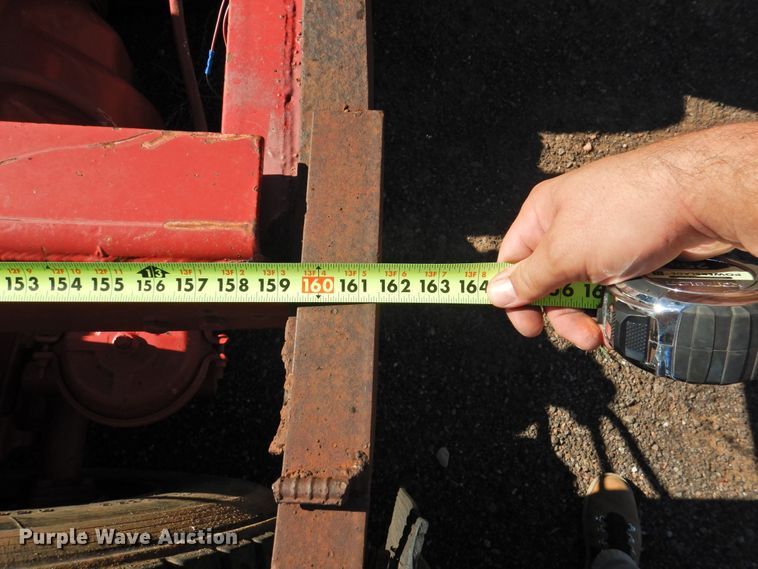 image for item DK2438 1981 International 2575  semi truck