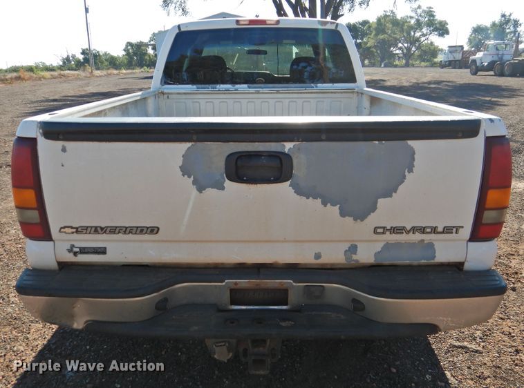 image for item DK2439 2002 Chevrolet Silverado 1500  Ext. Cab pickup truck