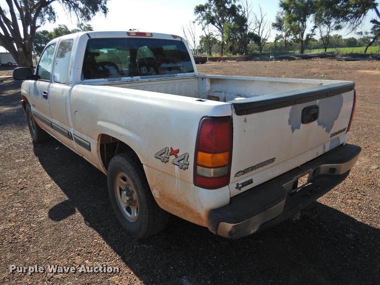 image for item DK2439 2002 Chevrolet Silverado 1500  Ext. Cab pickup truck