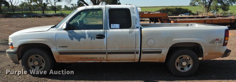 image for item DK2439 2002 Chevrolet Silverado 1500  Ext. Cab pickup truck