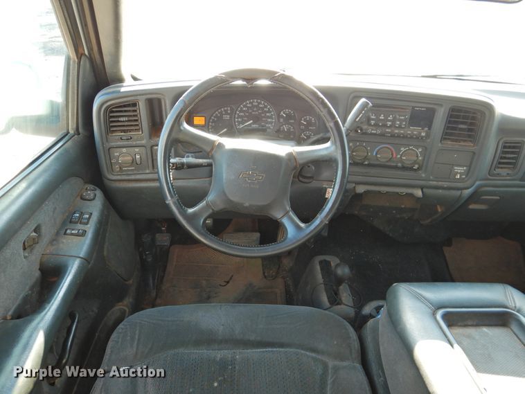 image for item DK2439 2002 Chevrolet Silverado 1500  Ext. Cab pickup truck