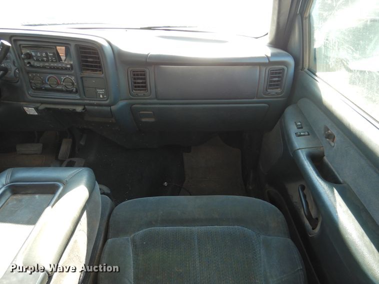 image for item DK2439 2002 Chevrolet Silverado 1500  Ext. Cab pickup truck