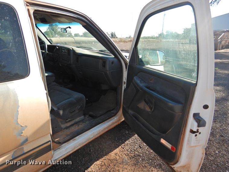 image for item DK2439 2002 Chevrolet Silverado 1500  Ext. Cab pickup truck