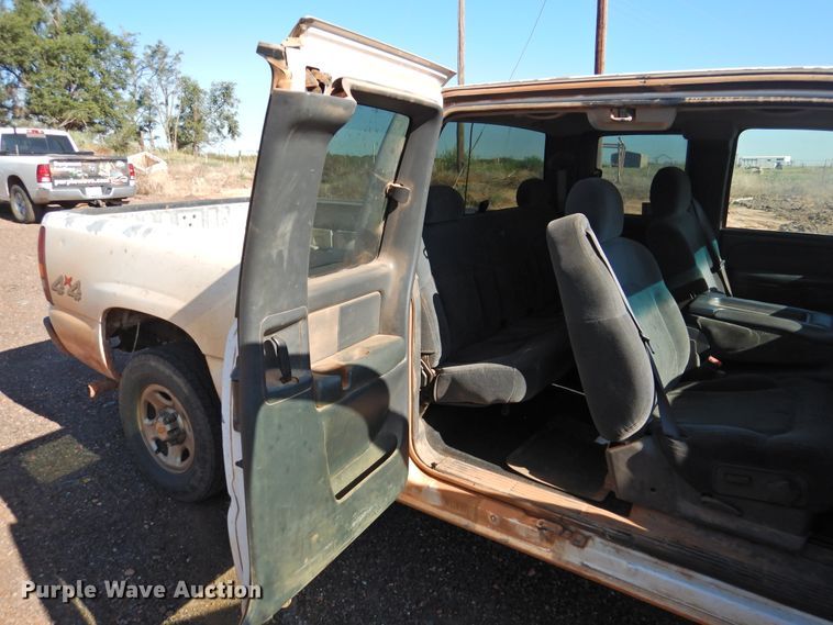 image for item DK2439 2002 Chevrolet Silverado 1500  Ext. Cab pickup truck