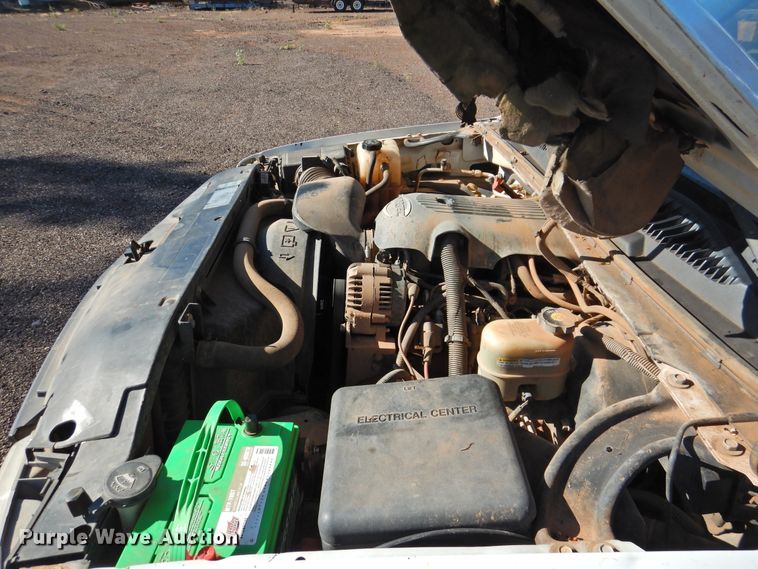 image for item DK2439 2002 Chevrolet Silverado 1500  Ext. Cab pickup truck