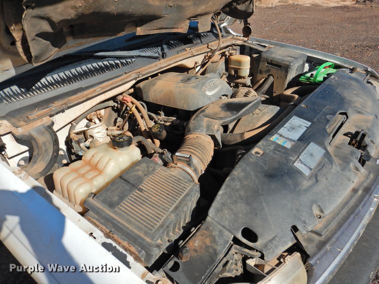 image for item DK2439 2002 Chevrolet Silverado 1500  Ext. Cab pickup truck