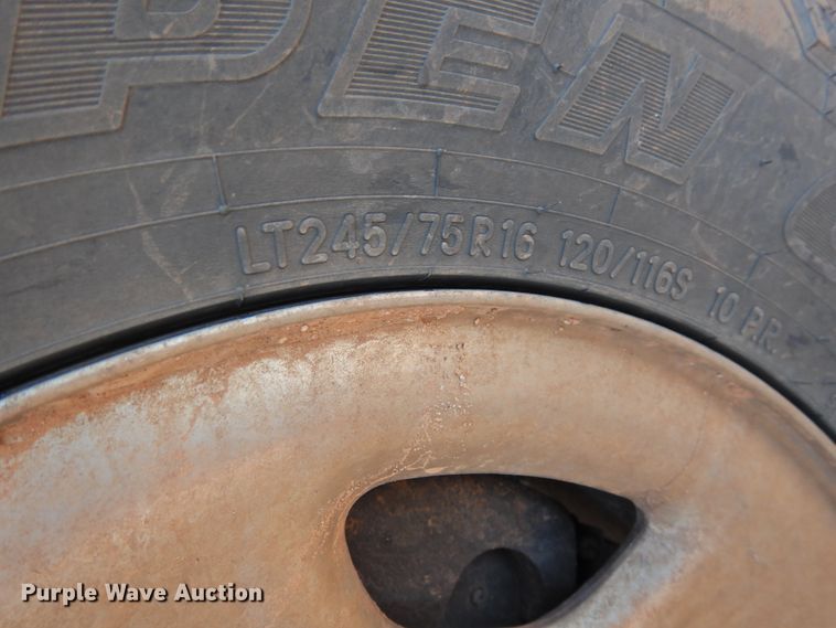 image for item DK2439 2002 Chevrolet Silverado 1500  Ext. Cab pickup truck