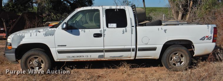 image for item DK2440 2001 Chevrolet Silverado 1500  Ext. Cab pickup truck