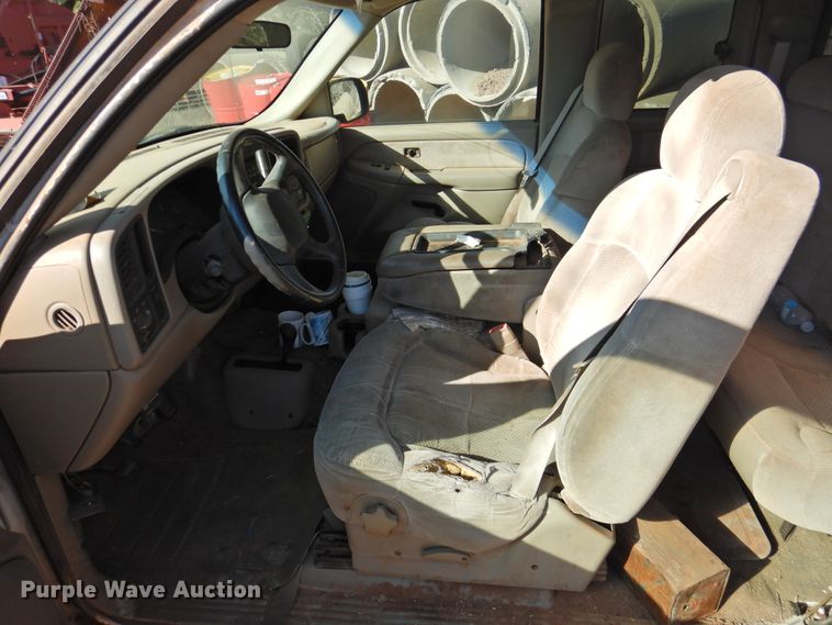 image for item DK2440 2001 Chevrolet Silverado 1500  Ext. Cab pickup truck