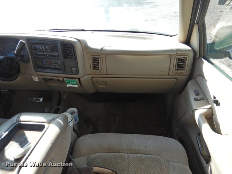 image for item DK2440 2001 Chevrolet Silverado 1500  Ext. Cab pickup truck