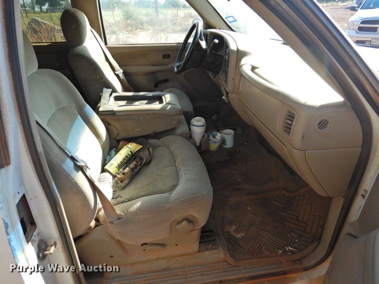 image for item DK2440 2001 Chevrolet Silverado 1500  Ext. Cab pickup truck