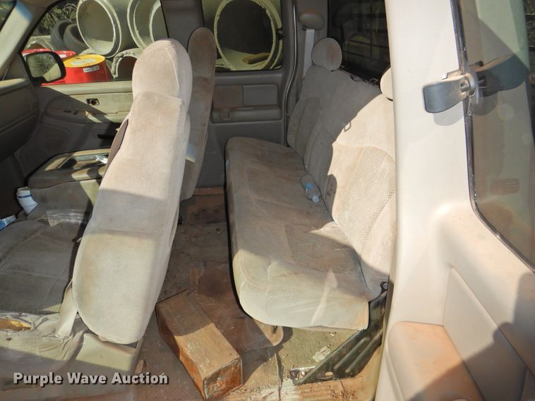 image for item DK2440 2001 Chevrolet Silverado 1500  Ext. Cab pickup truck