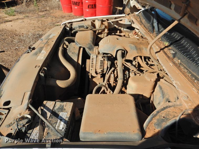 image for item DK2440 2001 Chevrolet Silverado 1500  Ext. Cab pickup truck