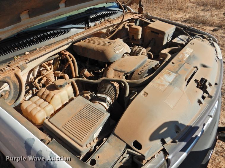 image for item DK2440 2001 Chevrolet Silverado 1500  Ext. Cab pickup truck