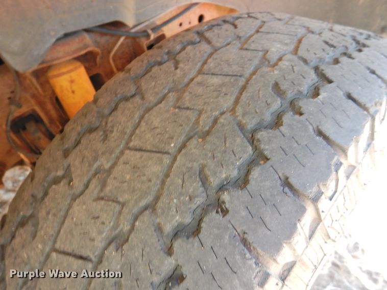 image for item DK2440 2001 Chevrolet Silverado 1500  Ext. Cab pickup truck