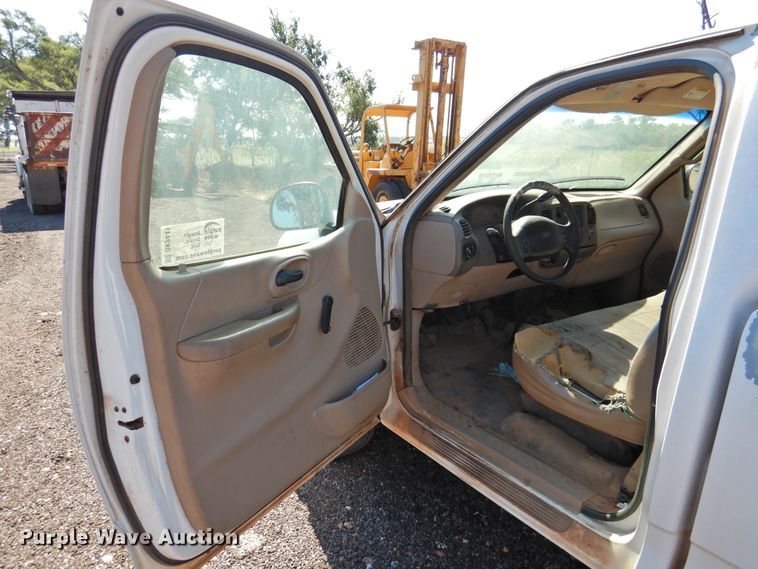 image for item DK2441 1999 Ford F150  pickup truck