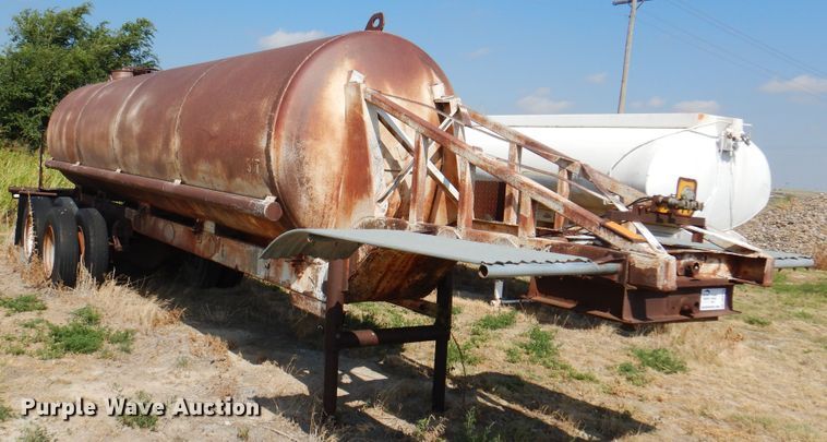 image for item DK8176 1937 Spencer T206  tank trailer