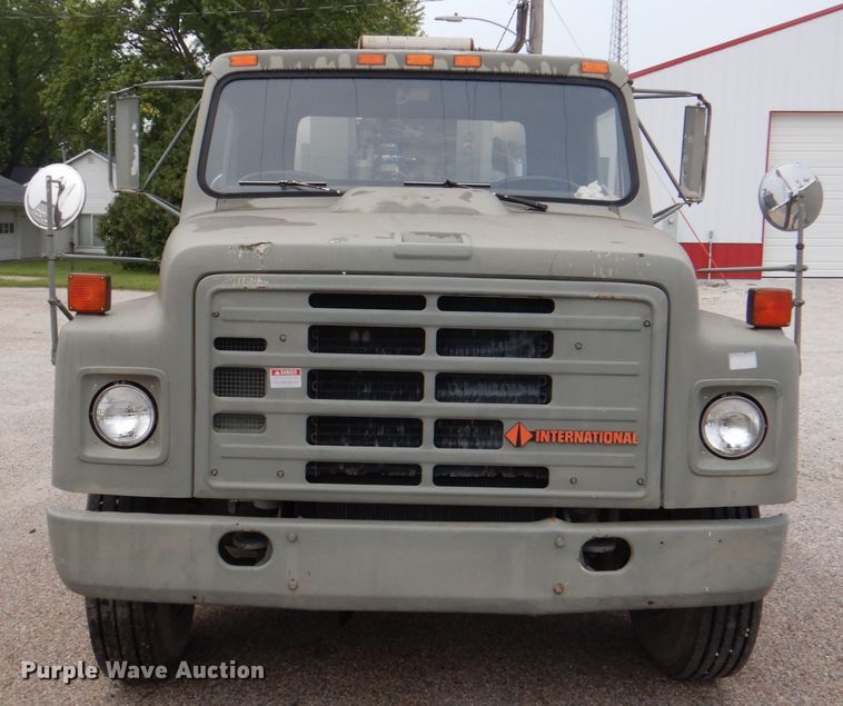 image for item DL0119 1988 International S1600  street sweeper truck