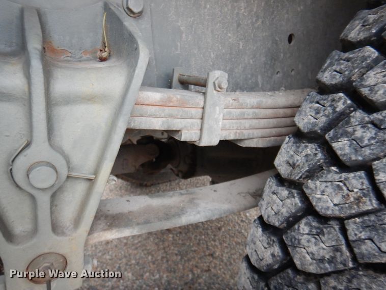 image for item DL0119 1988 International S1600  street sweeper truck