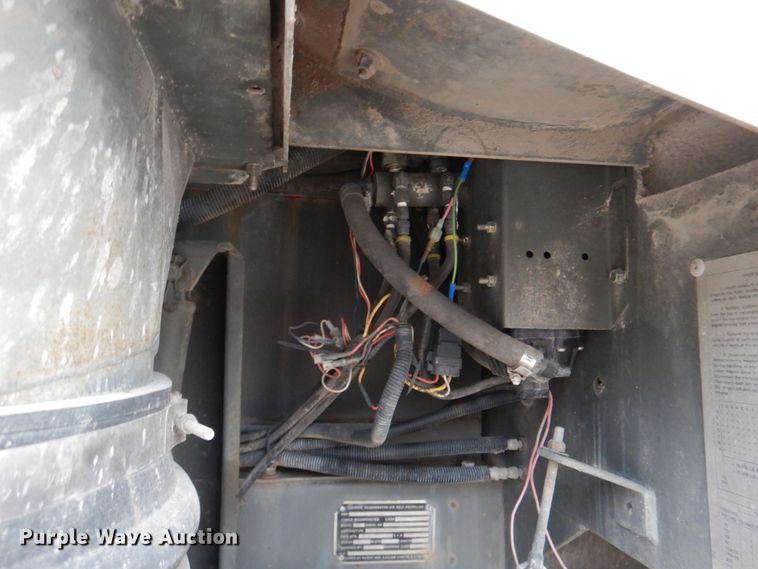 image for item DL0119 1988 International S1600  street sweeper truck