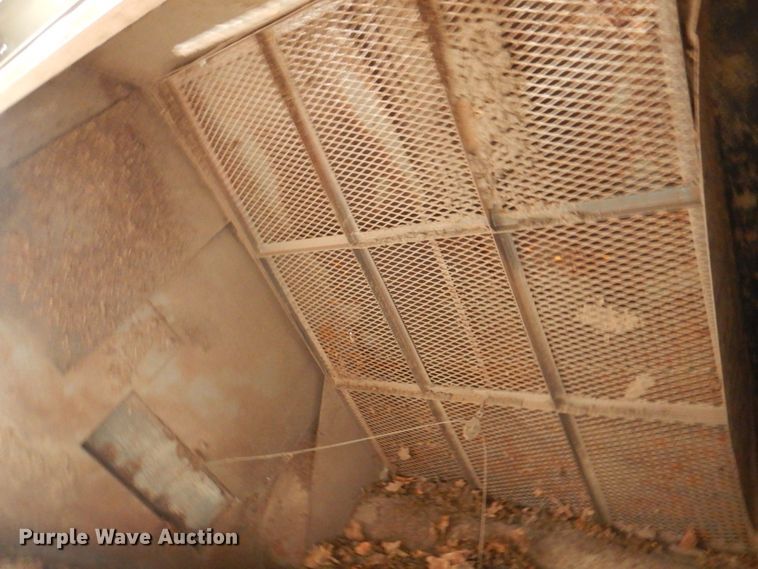 image for item DL0119 1988 International S1600  street sweeper truck