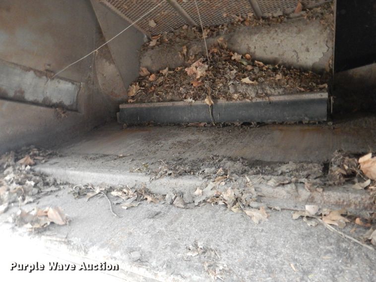 image for item DL0119 1988 International S1600  street sweeper truck