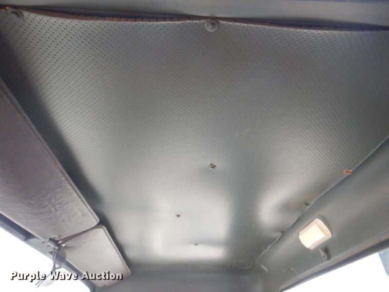 image for item DL0119 1988 International S1600  street sweeper truck