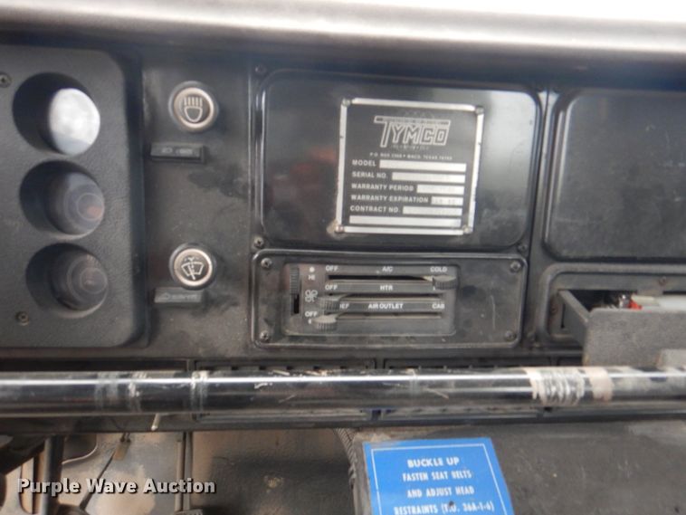 image for item DL0119 1988 International S1600  street sweeper truck