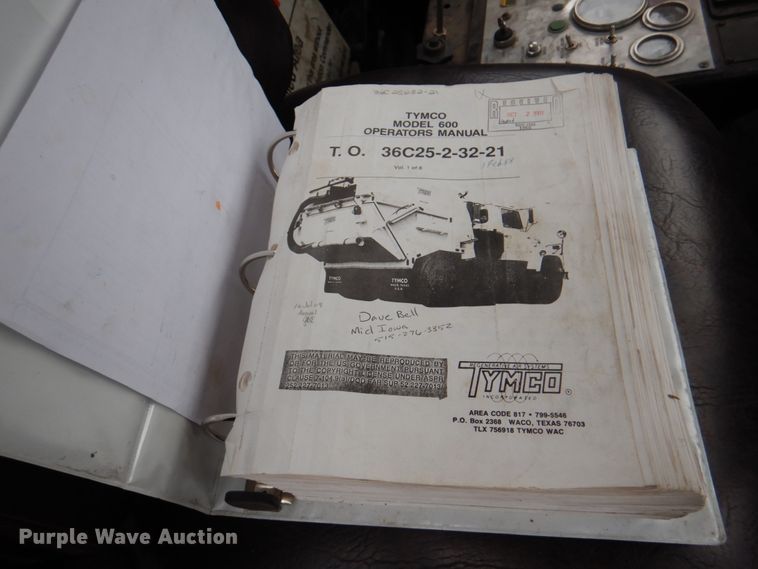 image for item DL0119 1988 International S1600  street sweeper truck