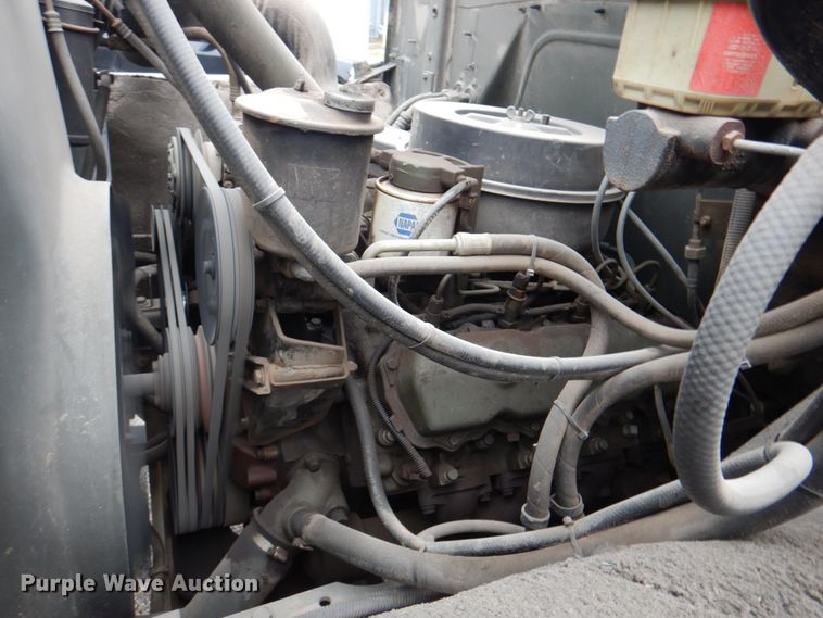 image for item DL0119 1988 International S1600  street sweeper truck