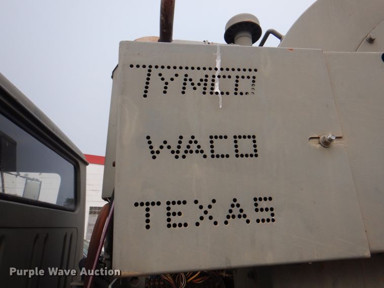 image for item DL0119 1988 International S1600  street sweeper truck