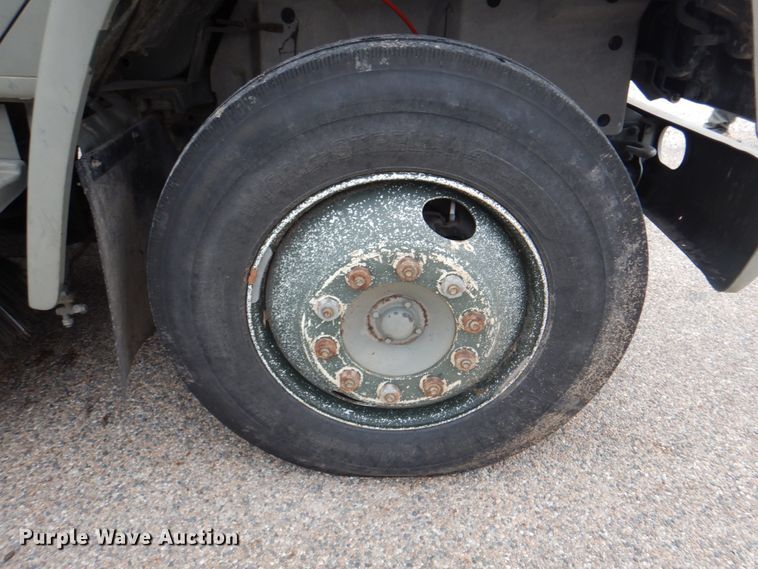 image for item DL0119 1988 International S1600  street sweeper truck